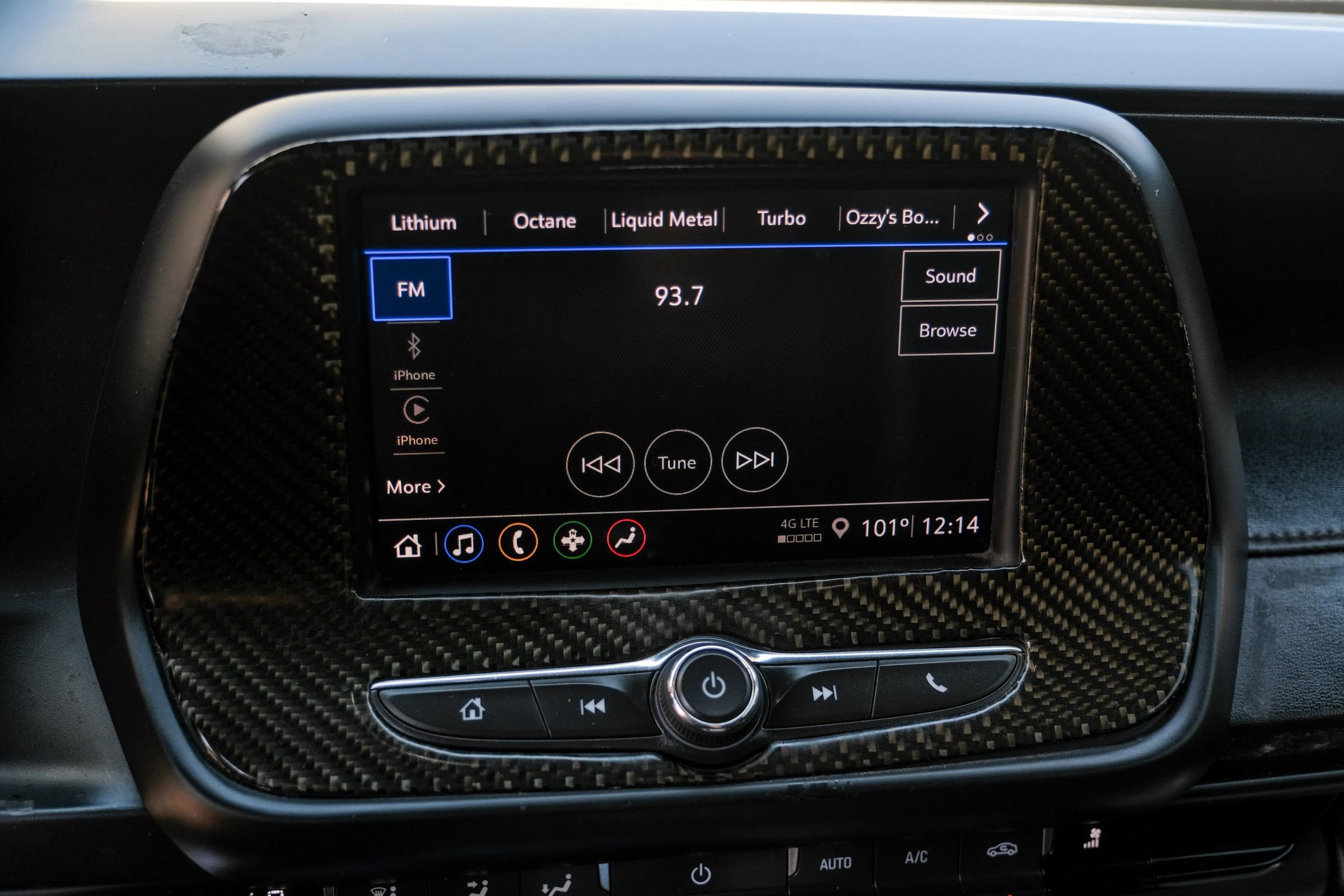 Used 2021 Chevrolet Camaro LT image 26