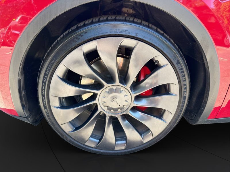 Used 2023 Tesla Model Y Performance AWD/4WD image 21