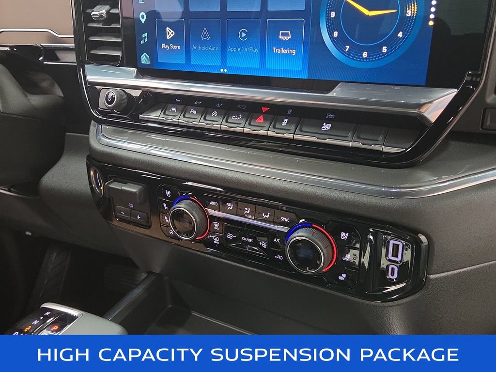 Certified 2025 Chevrolet Silverado 1500 High Country w/ High Country Premium Package AWD/4WD image 17