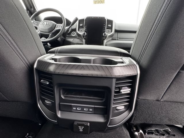 New 2026 RAM 2500 Big Horn AWD/4WD image 31