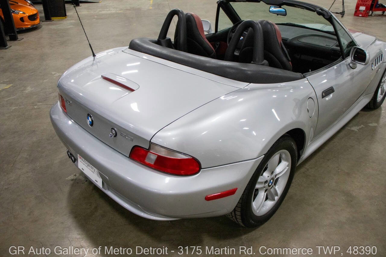 Used 2000 BMW Z3 2.5i image 16