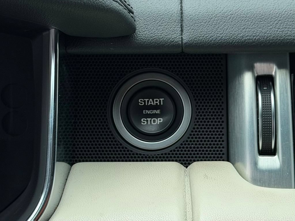 Used 2020 Land Rover Range Rover HSE AWD/4WD image 23