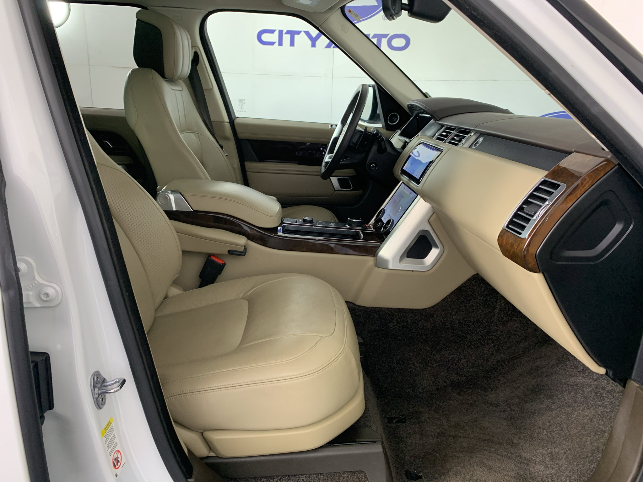 Used 2021 Land Rover Range Rover Westminster Edition AWD/4WD image 38