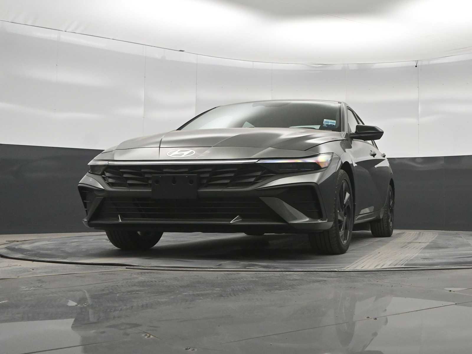 New 2026 Hyundai Elantra Sport FWD image 35