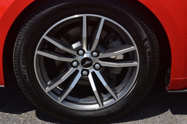 Used 2016 Ford Mustang Premium RWD image 9