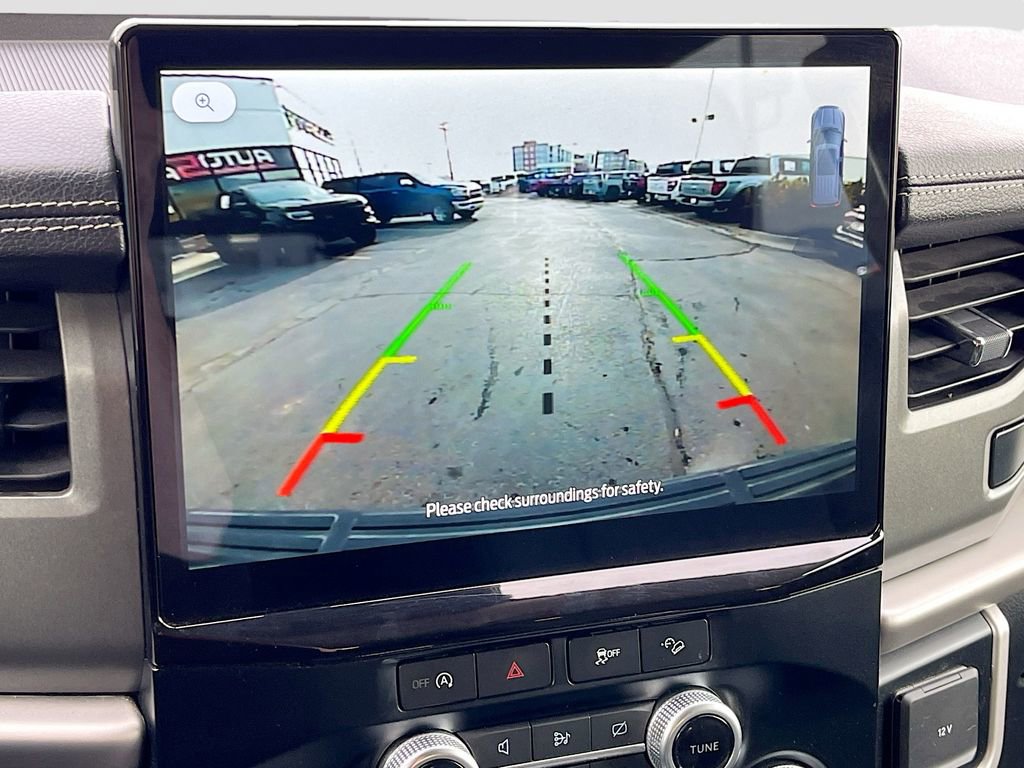 Used 2024 Ford Expedition XLT image 14