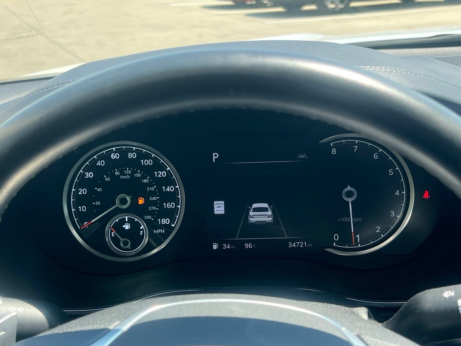 Used 2025 Genesis G70 2.5T RWD image 28