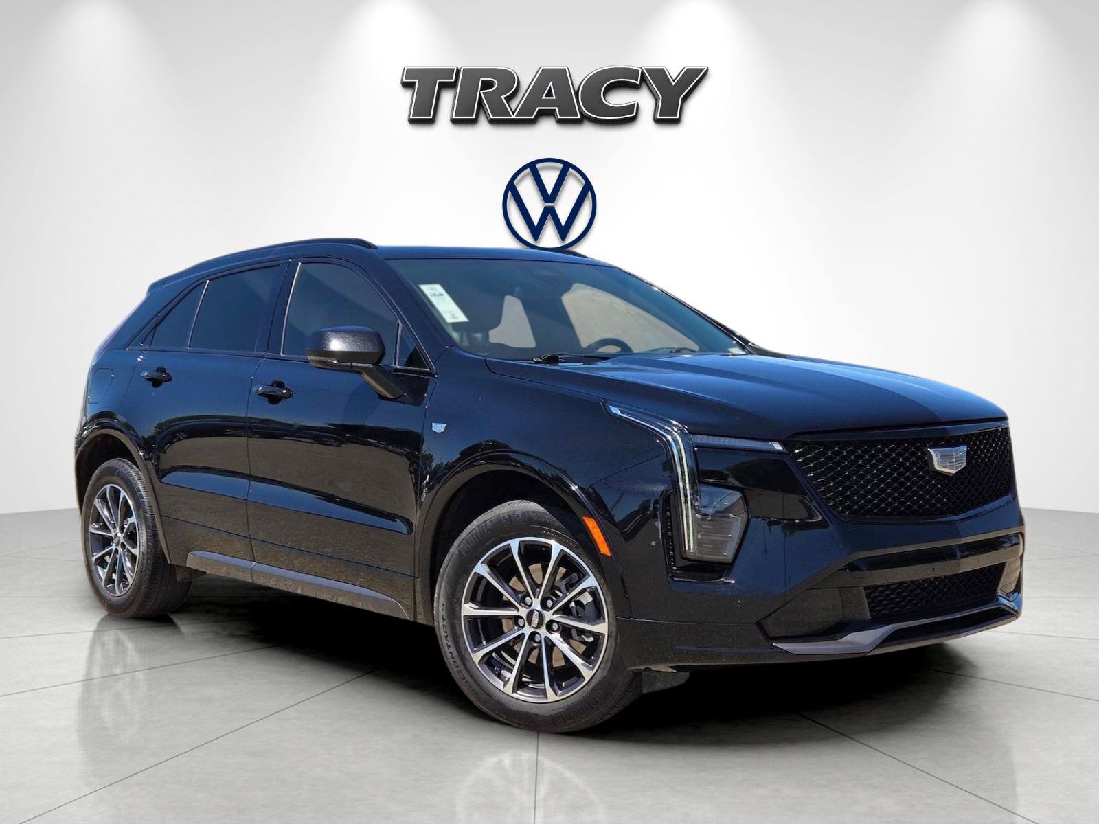 Used 2024 Cadillac XT4 Sport FWD image 2