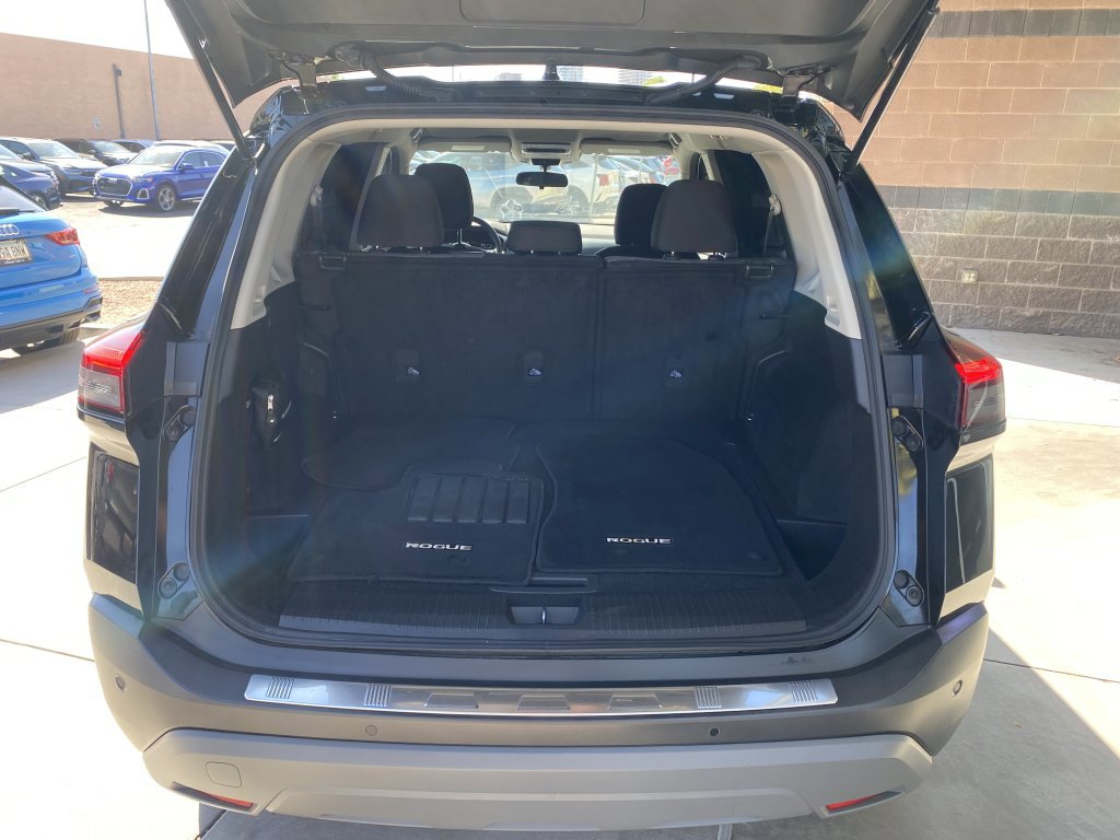 Used 2022 Nissan Rogue SV FWD image 13