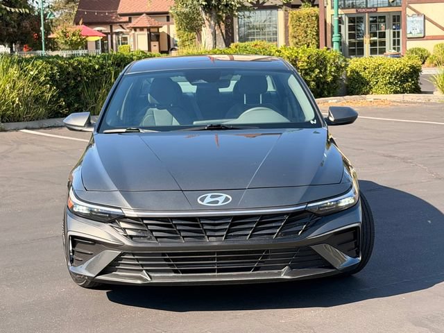 Used 2024 Hyundai Elantra SEL FWD image 3