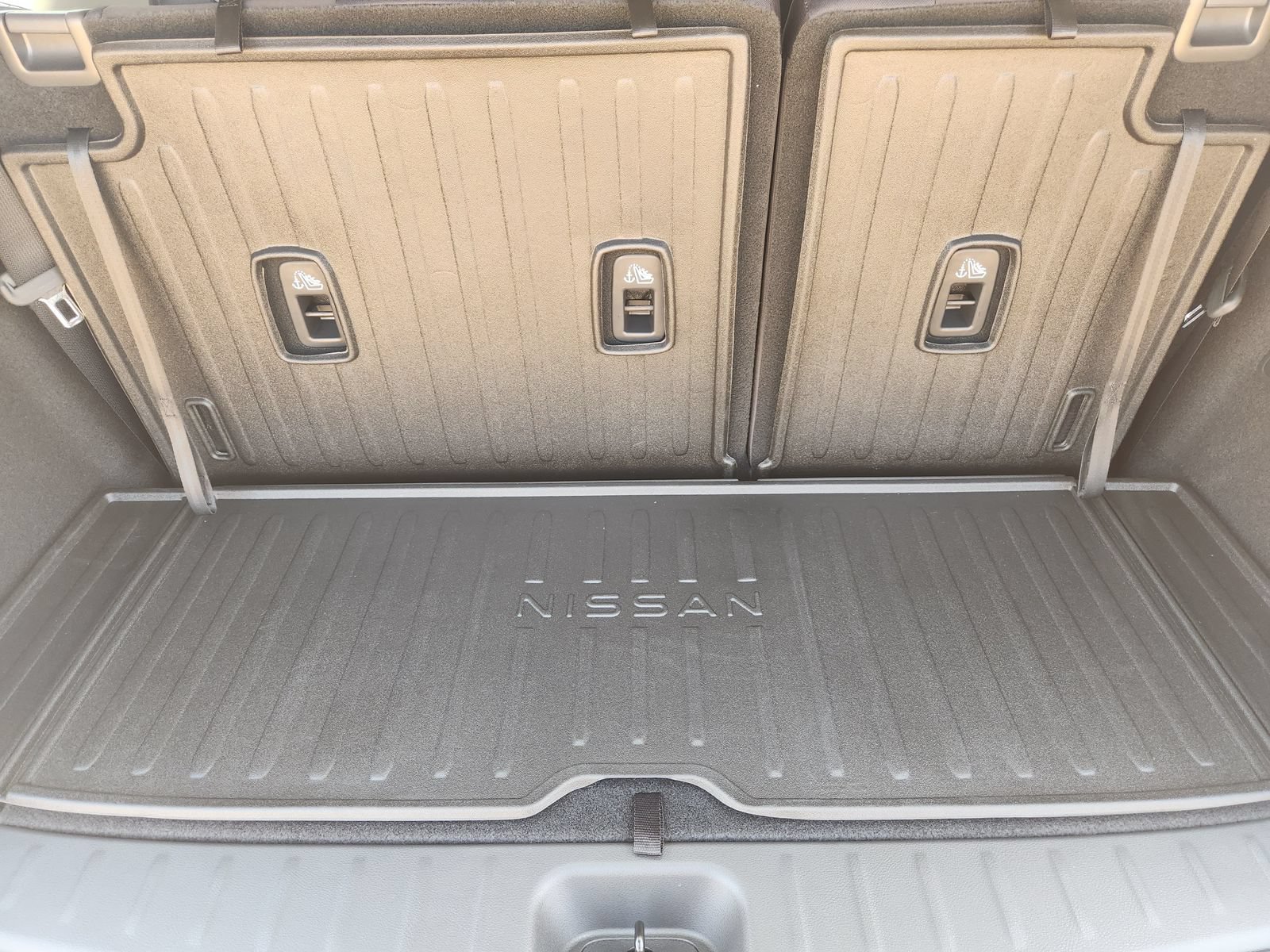 New 2026 Nissan Pathfinder SV FWD image 27