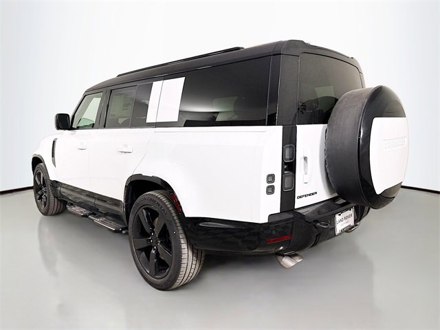 New 2026 Land Rover Defender 130 V8 image 7