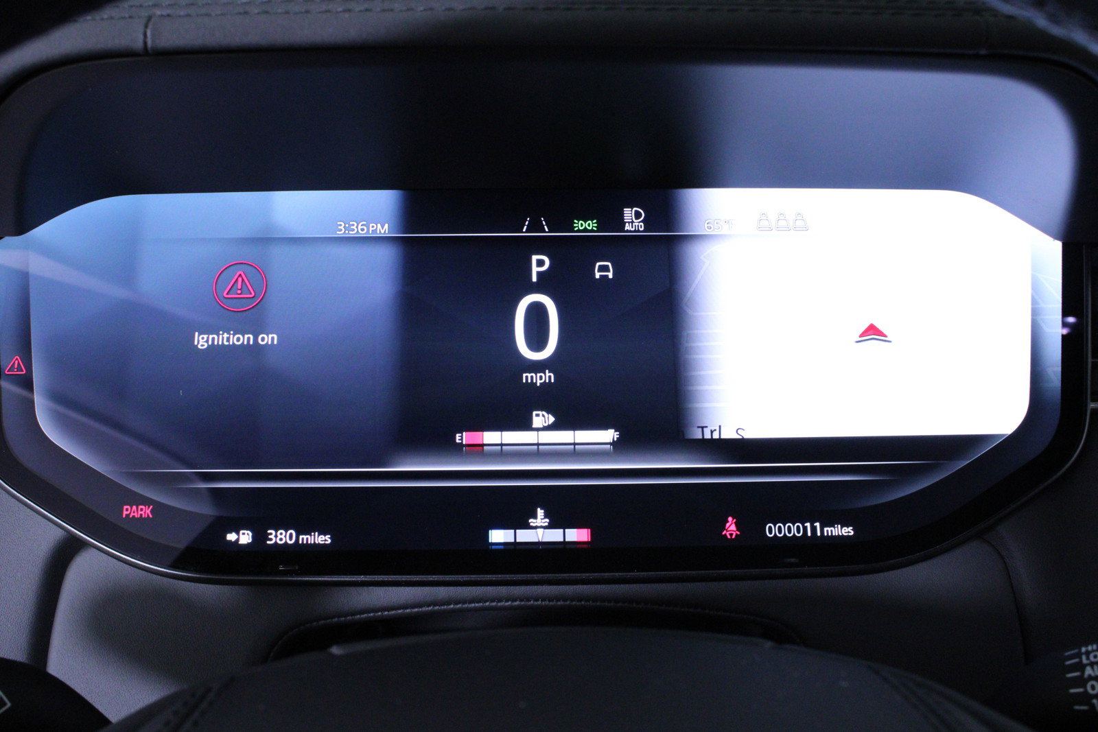 New 2025 Land Rover Range Rover SE image 18