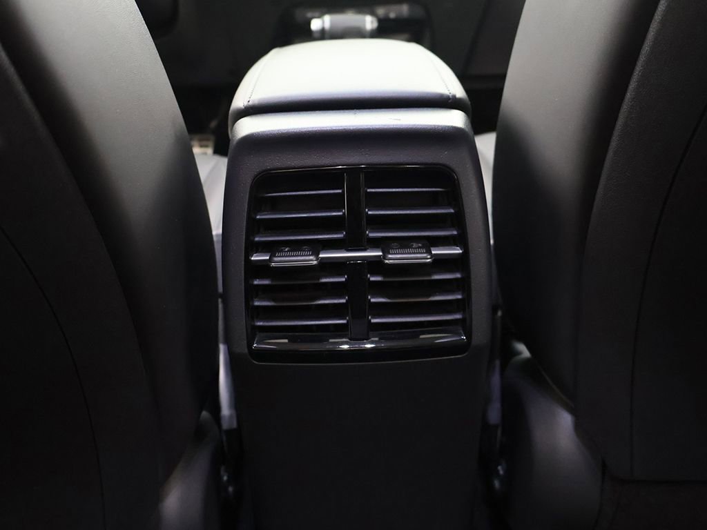 Used 2023 Kia Niro EX Touring image 59