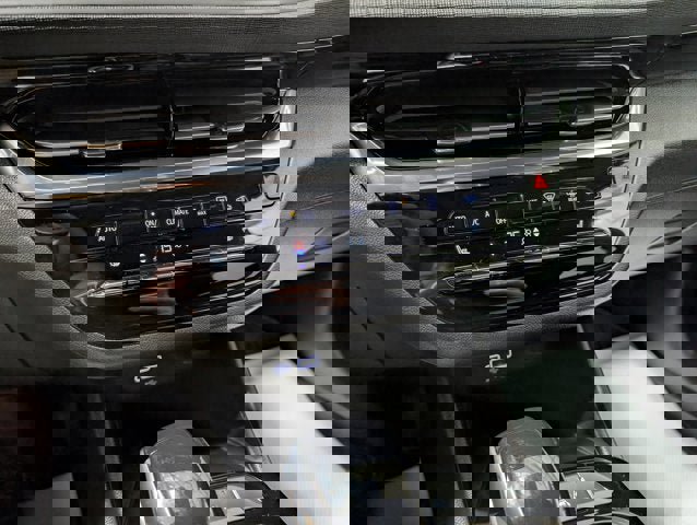 Used 2024 Buick Envista Avenir image 23