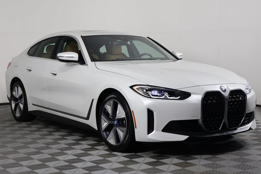 Used 2023 BMW i4 eDrive40 w/ Premium Package RWD image 3