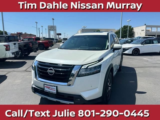 Used 2024 Nissan Pathfinder Platinum AWD/4WD image 5