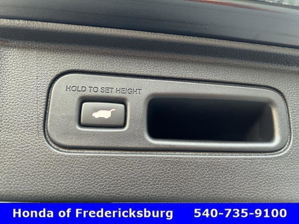 Used 2026 Honda Pilot Elite image 13