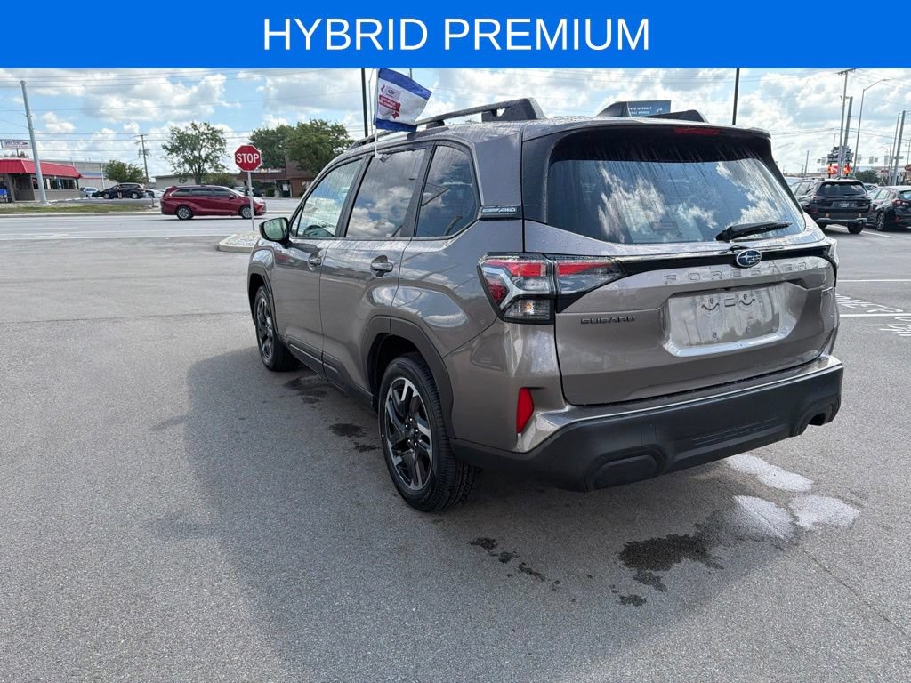 Certified 2025 Subaru Forester Premium AWD/4WD image 4