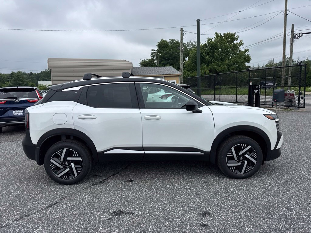 New 2026 Nissan Kicks SV w/ Cold Weather Package FWD image 4