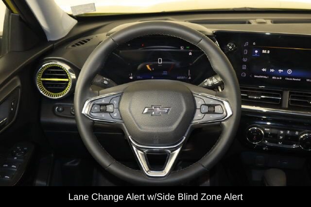 Used 2024 Chevrolet Trax ACTIV w/ Driver Confidence Package FWD image 11