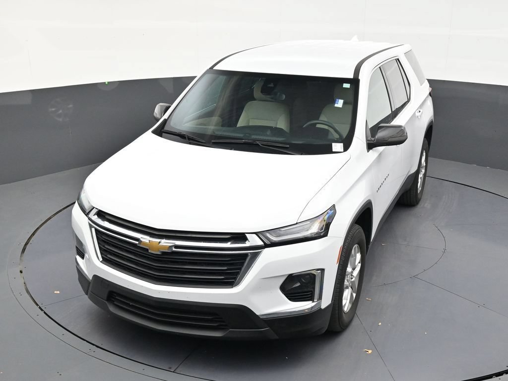 Used 2023 Chevrolet Traverse LS FWD image 18