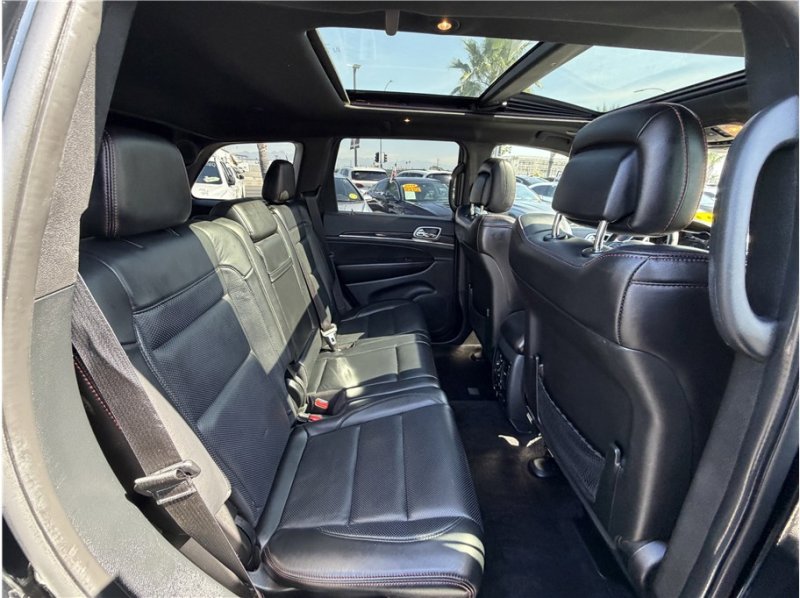 Used 2018 Jeep Grand Cherokee Trailhawk w/ Trailhawk Luxury Group image 30