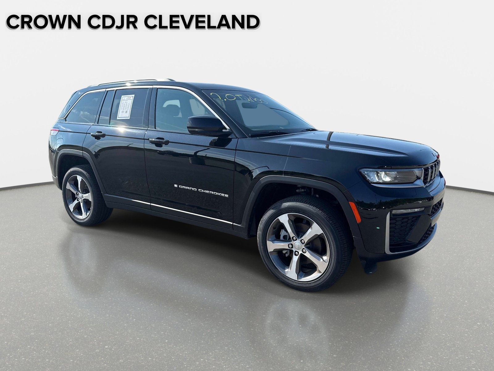 New 2026 Jeep Grand Cherokee Limited w/ Trailer Tow Package AWD/4WD image 2