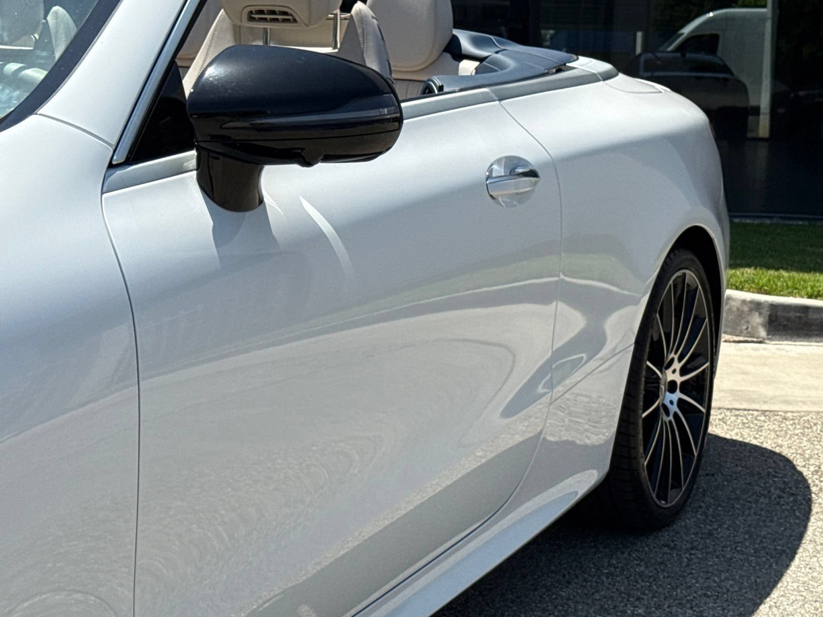 Used 2023 Mercedes-Benz E 450 Cabriolet image 4