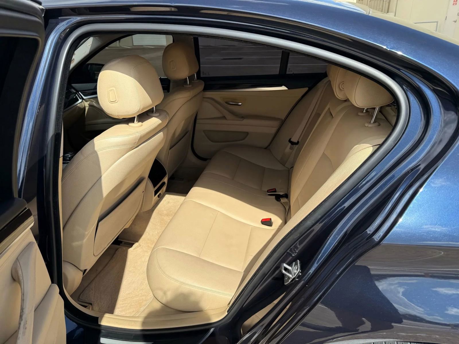 Used 2015 BMW 528i Sedan image 16