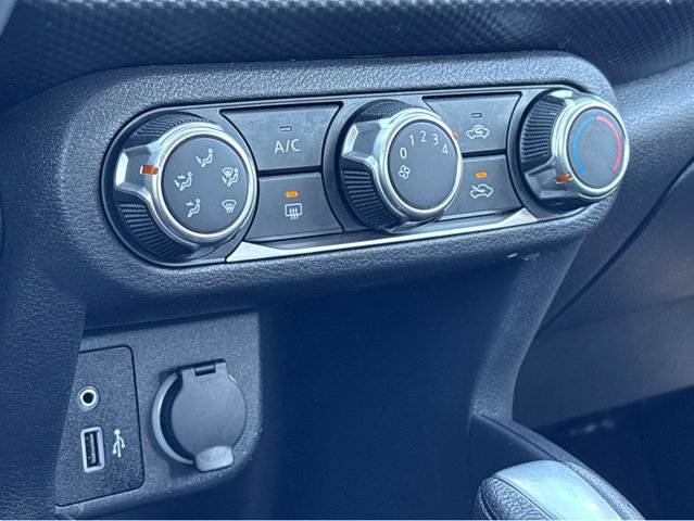 Certified 2025 Nissan Kicks Play S image 26