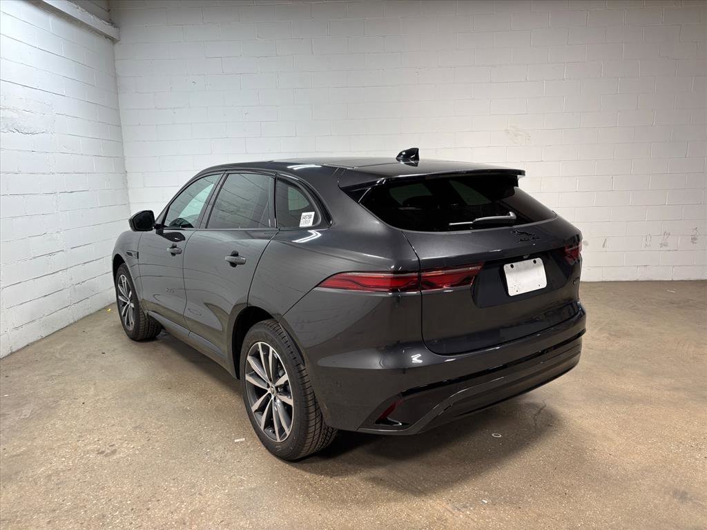 New 2026 Jaguar F-PACE R-Dynamic S image 9