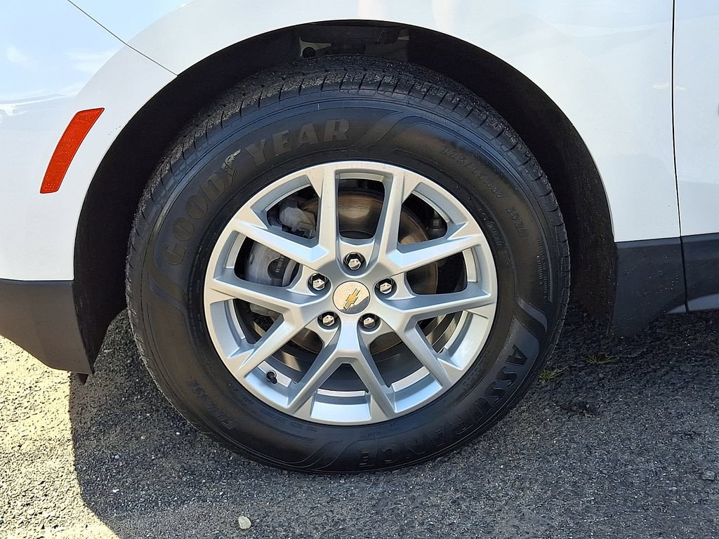 Used 2024 Chevrolet Equinox LT AWD/4WD image 32