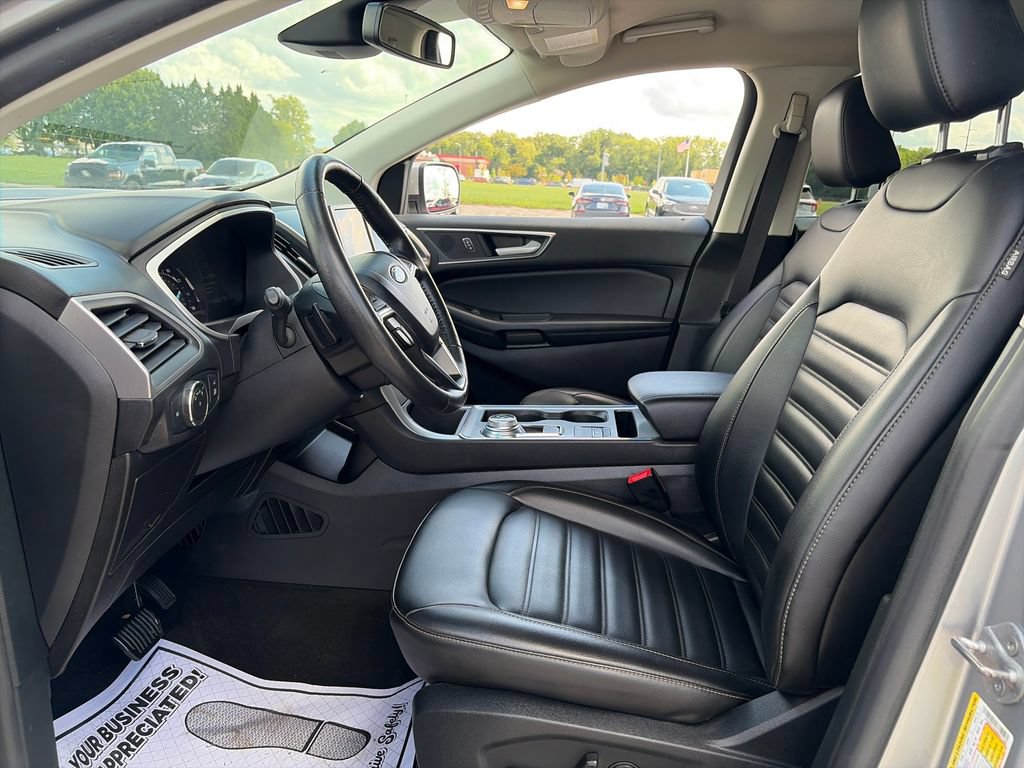 Used 2021 Ford Edge SEL w/ Convenience Package AWD/4WD image 15
