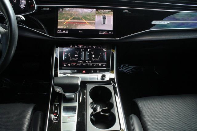 Used 2019 Audi Q8 Prestige w/ Luxury Package image 24