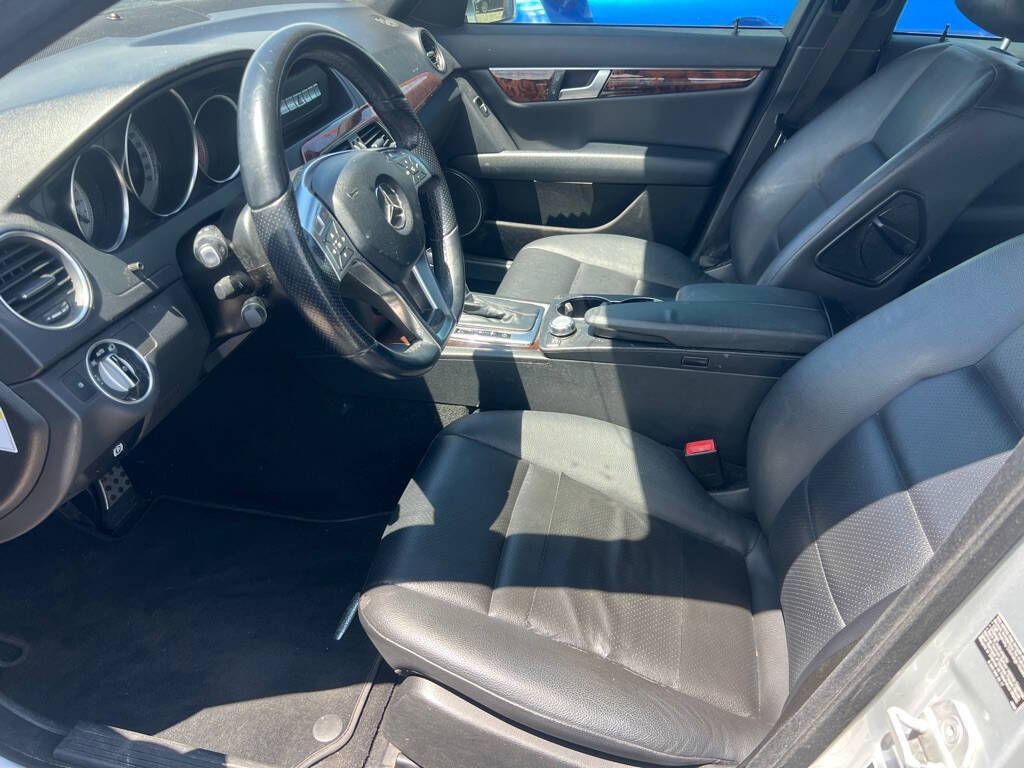 Used 2014 Mercedes-Benz C 300 4MATIC Sedan image 19