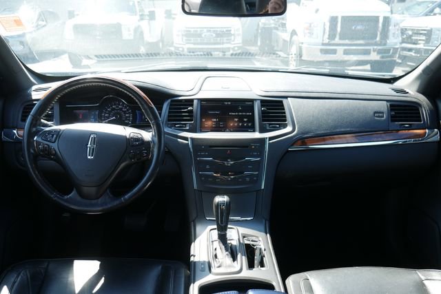 Used 2013 Lincoln MKS FWD image 7