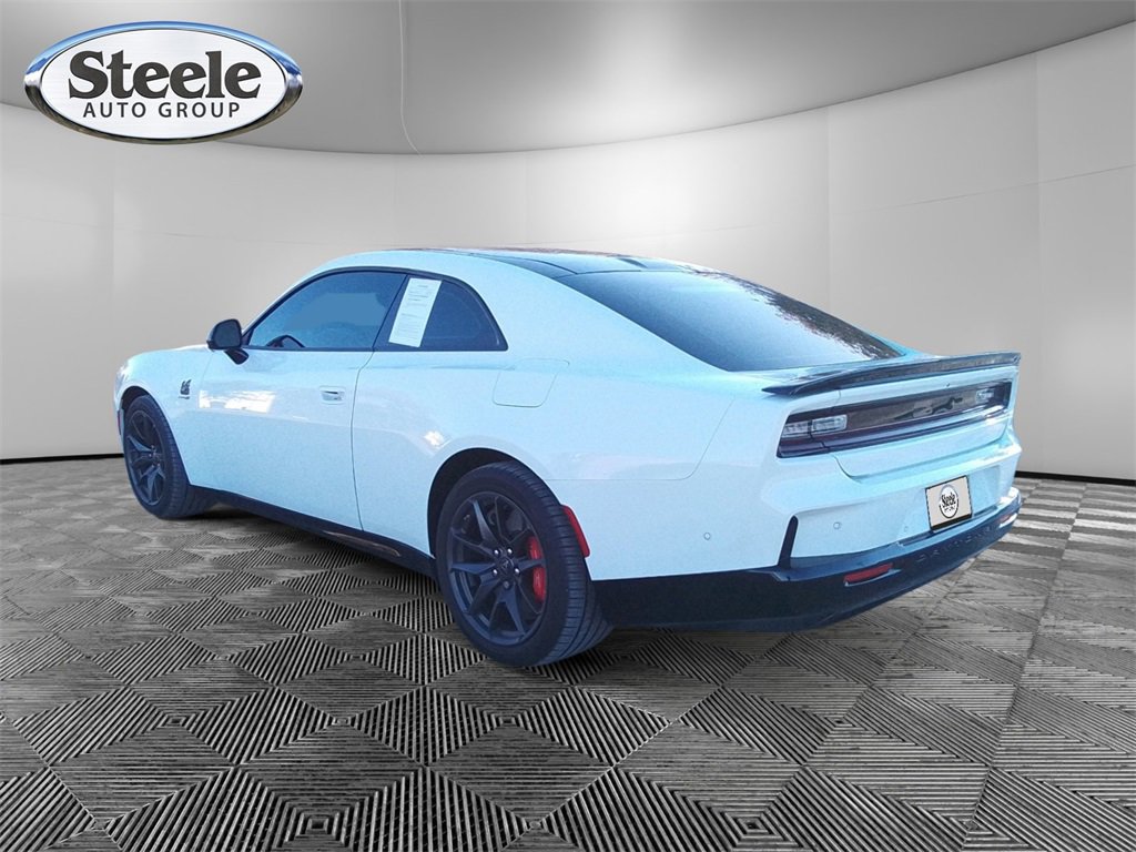 Used 2024 Dodge Charger R/T Scat Pack w/ Plus Group image 3