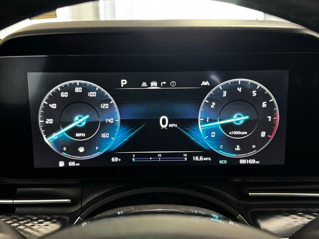 Used 2022 Kia Carnival SX Prestige image 15