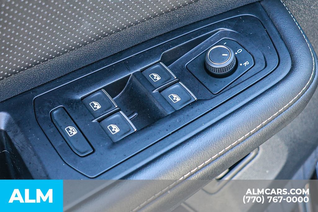 Used 2025 Volkswagen Atlas Cross Sport SE image 49