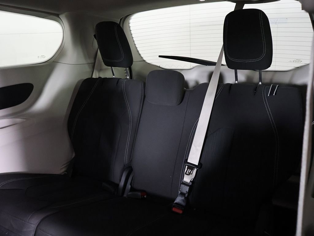 Used 2023 Chrysler Voyager LX FWD image 31