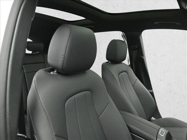 New 2026 Mercedes-Benz GLB 250 4MATIC image 30