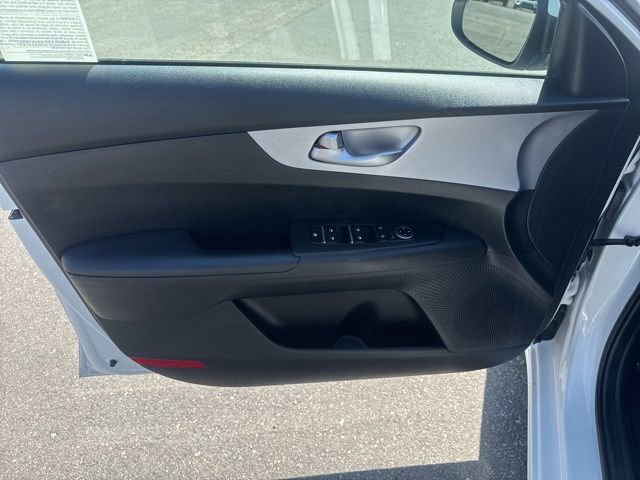 Used 2024 Kia Forte LXS image 10