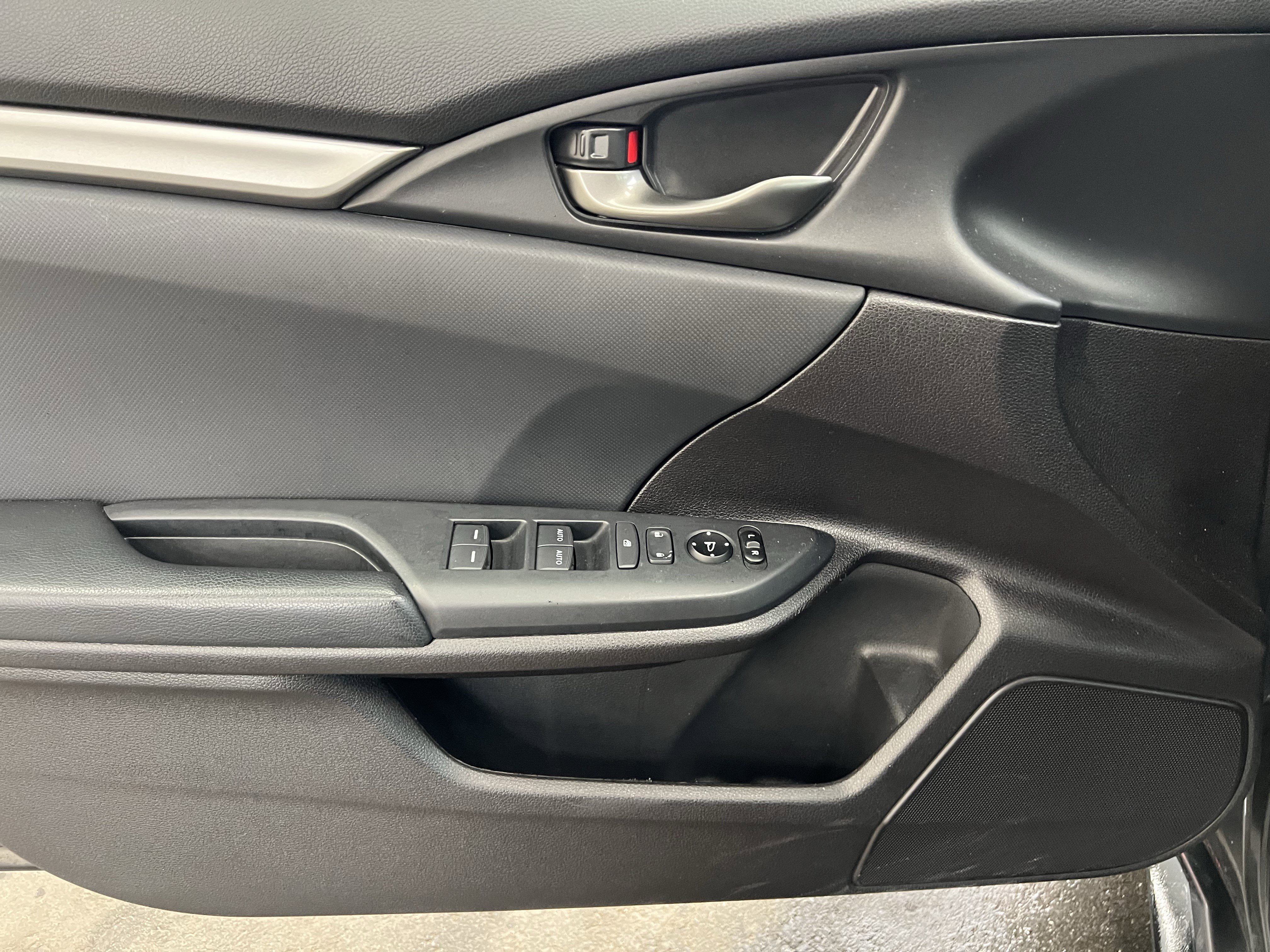 Used 2020 Honda Civic Sport image 14