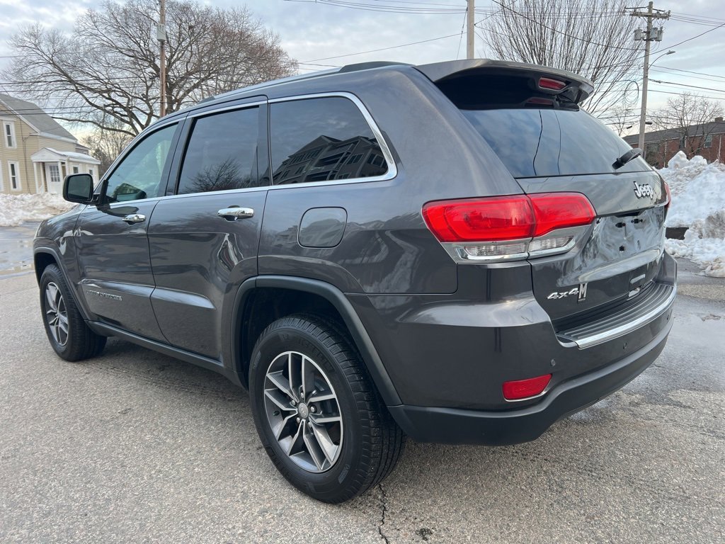 Used 2018 Jeep Grand Cherokee Limited image 3
