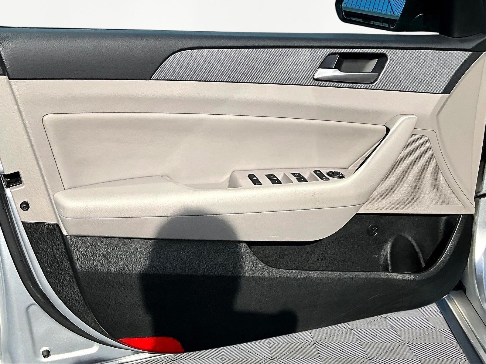 Used 2018 Hyundai Sonata SEL FWD image 20