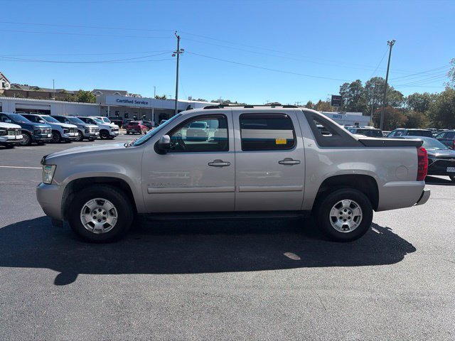 Used 2007 Chevrolet Avalanche LT AWD/4WD image 8