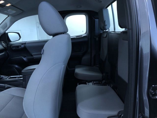 Used 2017 Toyota Tacoma SR image 14