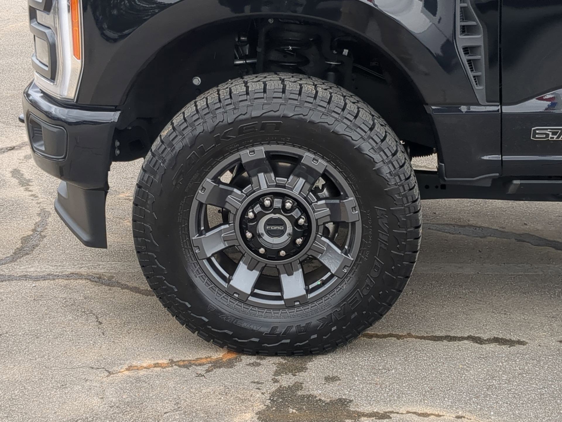 Used 2023 Ford F250 Lariat w/ Sport Appearance Package image 11