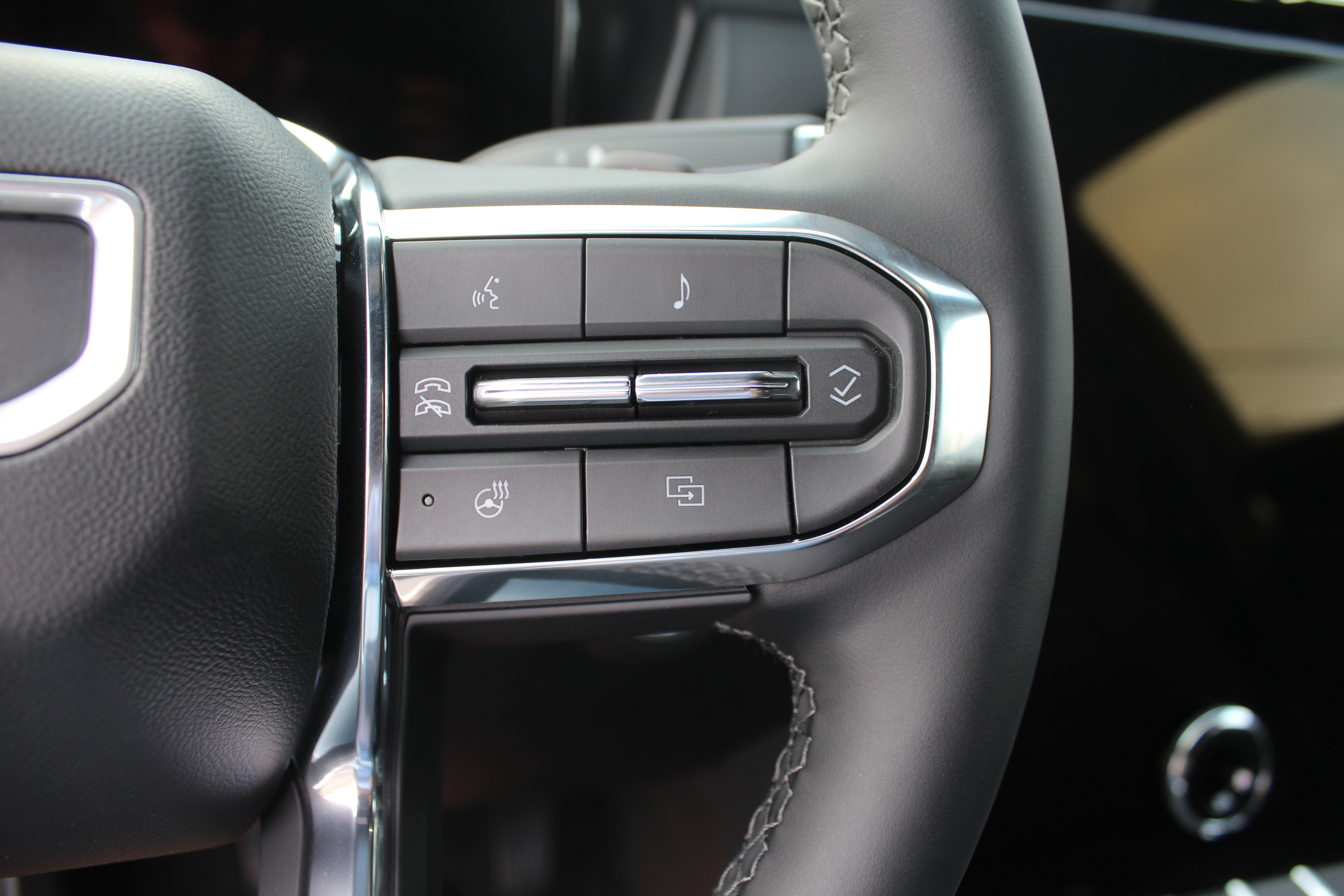 New 2025 GMC Terrain Elevation w/ Elevation Premium Package image 26